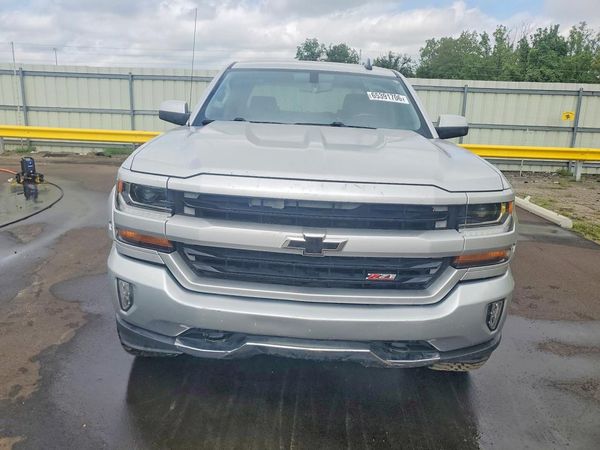 2017 CHEVROLET SILVERADO LT