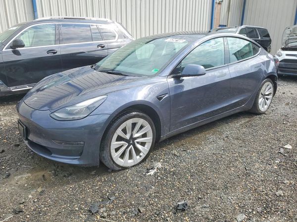 2022 TESLA MODEL 3