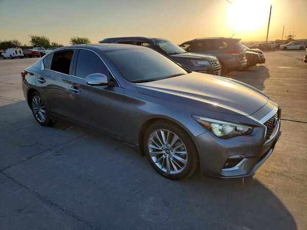 2022 INFINITI Q50 LUXE — Passenger 3/4