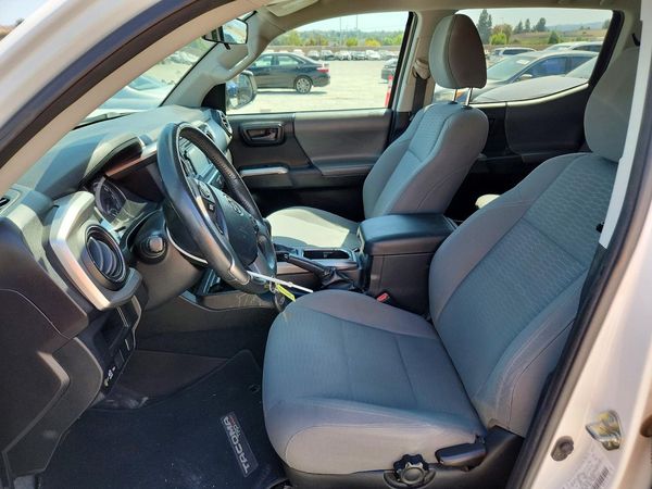 2017 TOYOTA TACOMA