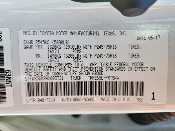 2017 TOYOTA TACOMA