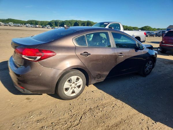 2018 KIA FORTE
