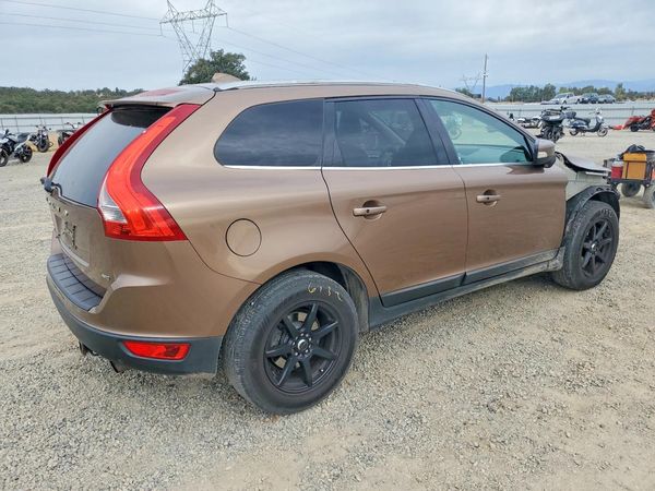 2012 VOLVO XC60