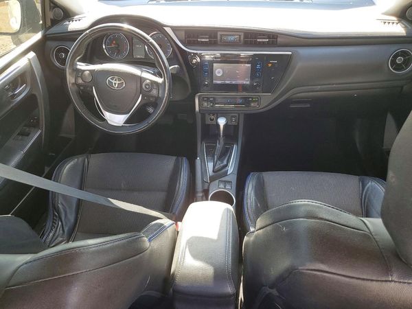 2017 TOYOTA COROLLA