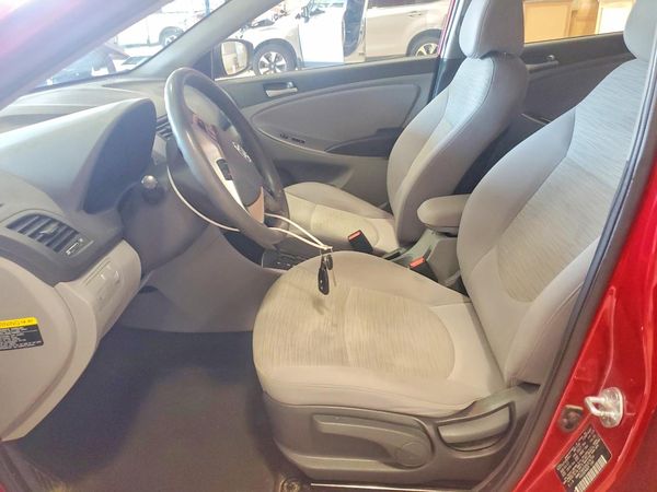 2017 HYUNDAI ACCENT SE Base