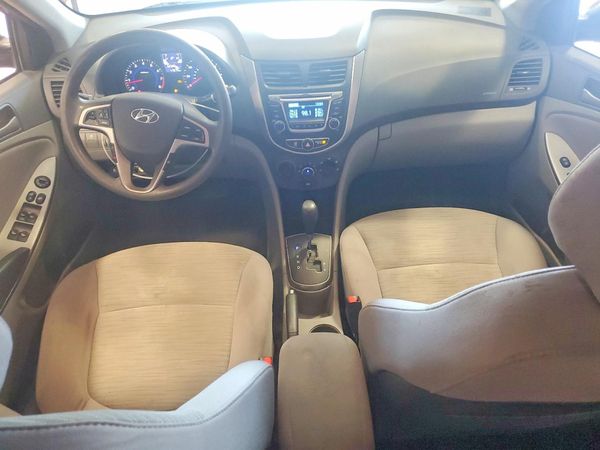 2017 HYUNDAI ACCENT SE Base