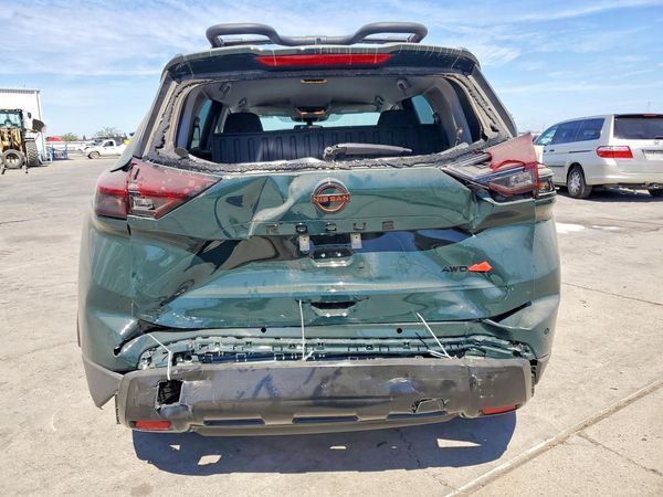 2026 NISSAN ROGUE SV