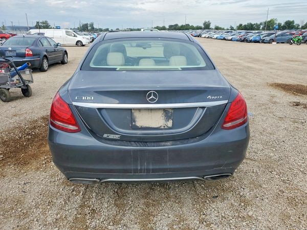 2015 MERCEDES-BENZ C 4-MATIC