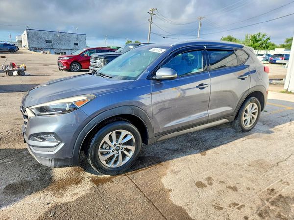 2016 HYUNDAI TUCSON