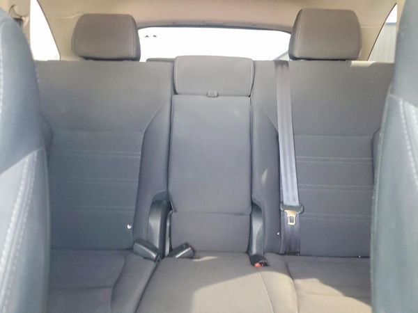 2016 KIA SORENTO L / LX