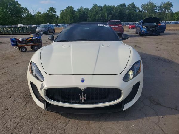 2015 MASERATI GRANTURSMO
