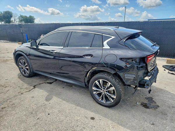2018 INFINITI QX30