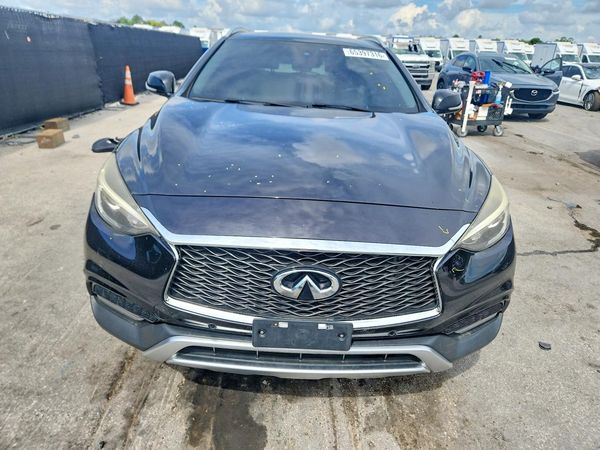 2018 INFINITI QX30