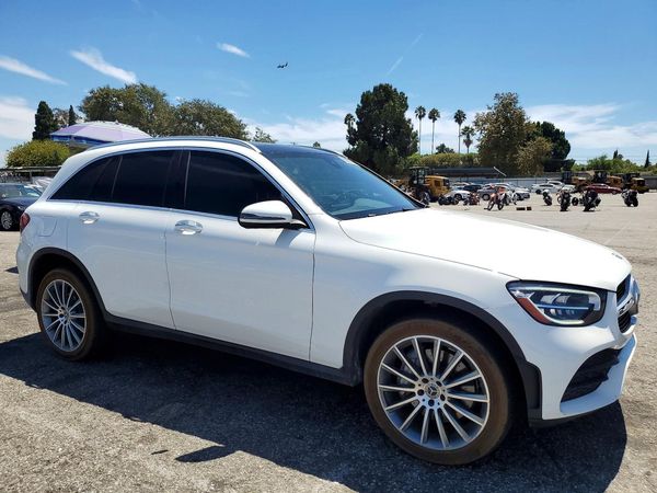 2020 MERCEDES-BENZ GLC