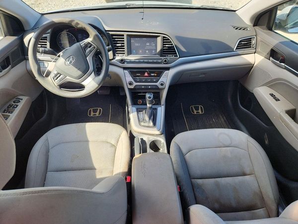 2017 HYUNDAI ELANTRA