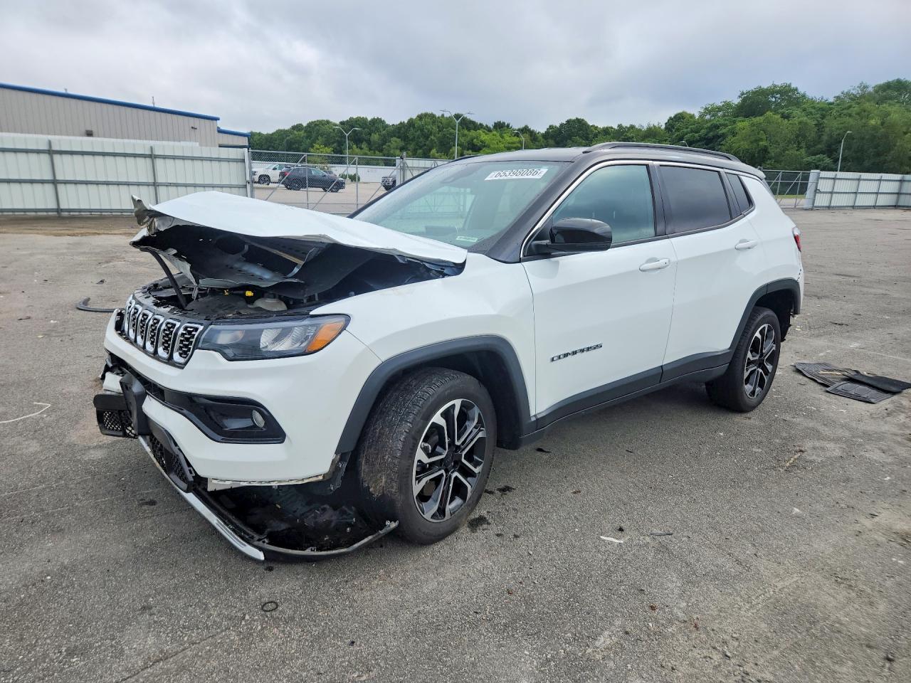 2024 JEEP COMPASS Limited — Front 3/4