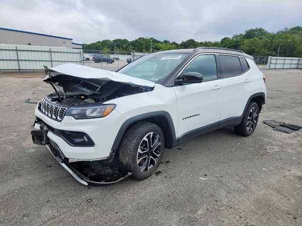 2024 JEEP COMPASS Limited — Front 3/4