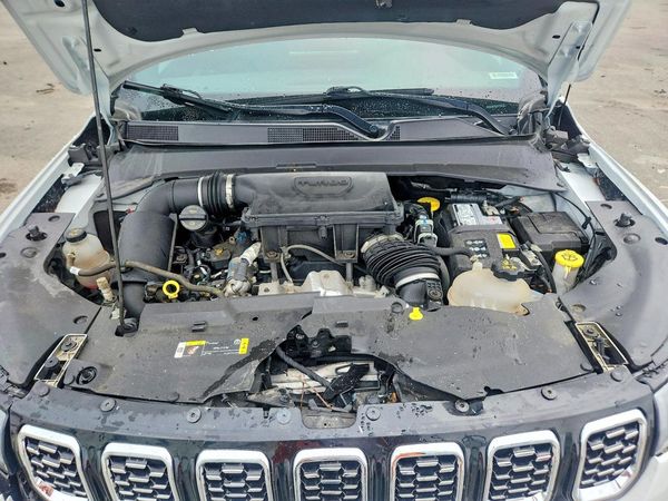 2024 JEEP COMPASS Limited — Engine bay