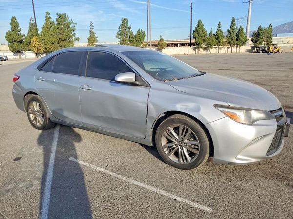 2017 TOYOTA CAMRY