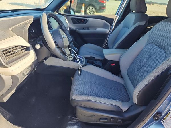 2025 SUBARU FORESTER Premium