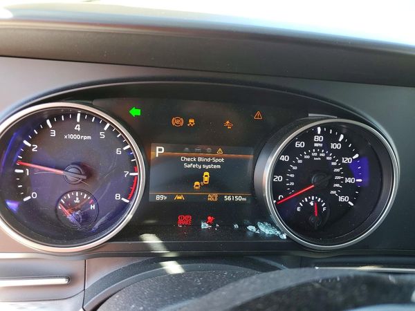 2024 KIA CARNIVAL LX, LX Seat Package