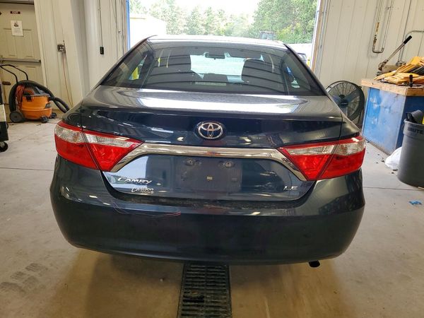 2016 TOYOTA CAMRY