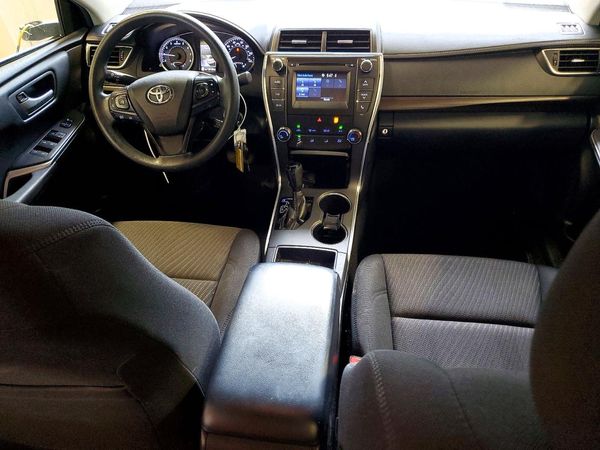 2016 TOYOTA CAMRY