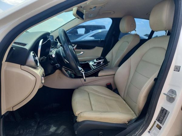 2016 MERCEDES-BENZ C