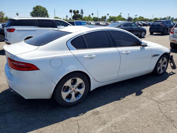2018 JAGUAR XE