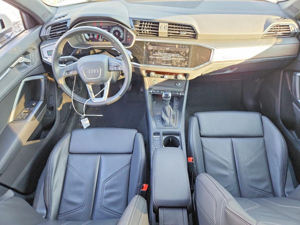 2024 AUDI Q3