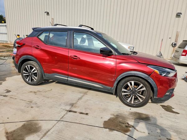 2018 NISSAN KICKS