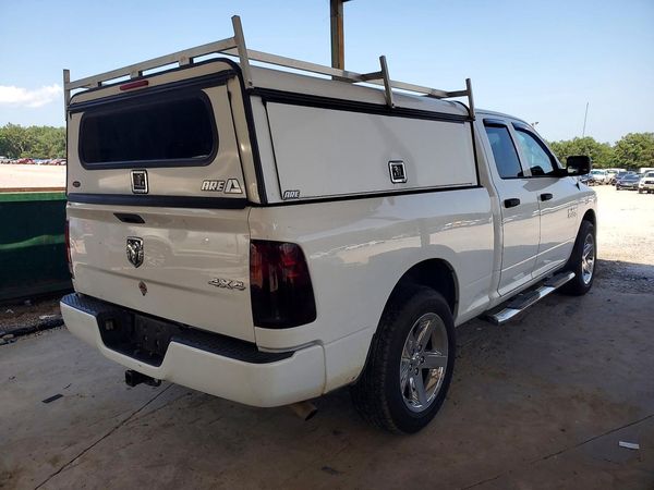 2016 RAM 1500 ST
