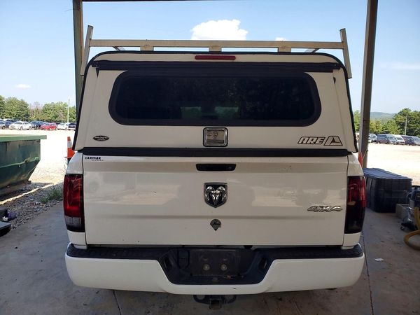 2016 RAM 1500 ST