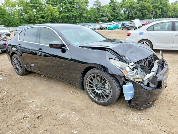 2013 INFINITI G37 — Passenger 3/4