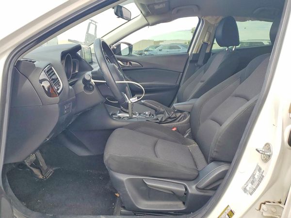 2015 MAZDA 3 Touring/GS