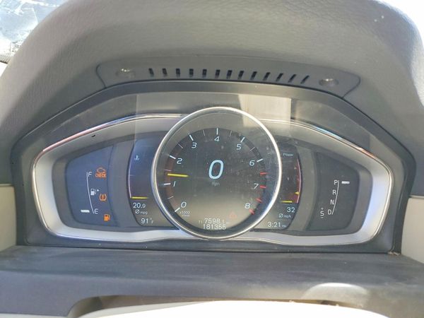 2016 VOLVO XC70 SV33 Premier