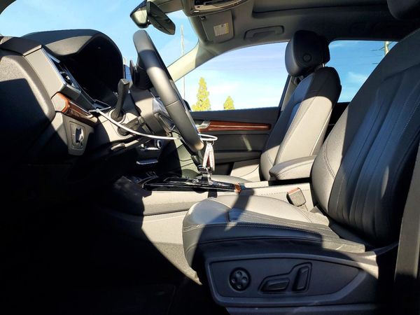 2023 AUDI Q5 40 PREMIUM QUATTR S Line quattro Premium