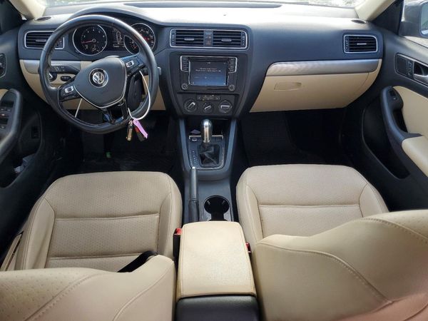 2017 VOLKSWAGEN JETTA SE