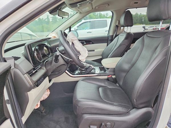 2024 KIA CARNIVAL EX
