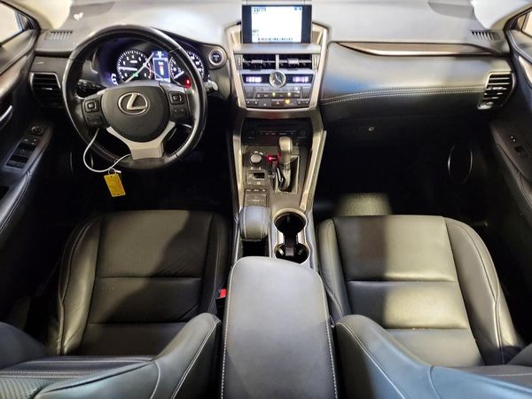 2016 LEXUS NX 300h Luxury