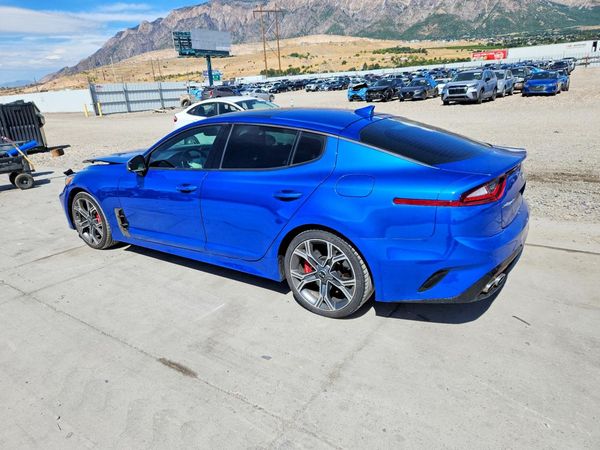 2018 KIA STINGER GT2