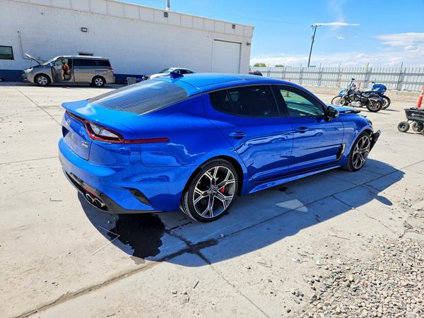 2018 KIA STINGER GT2