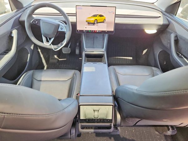 2026 TESLA MODEL Y