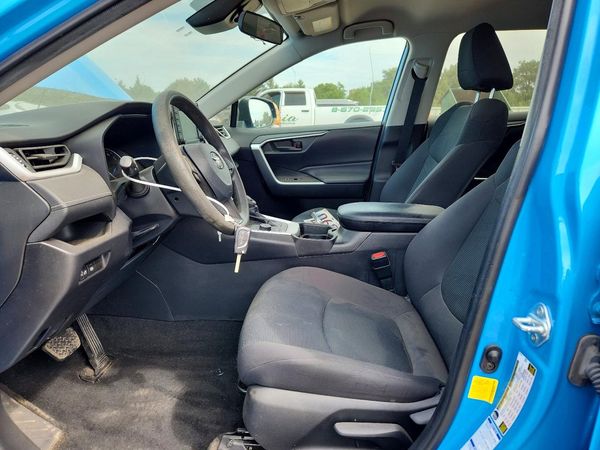 2021 TOYOTA RAV4 LE HV