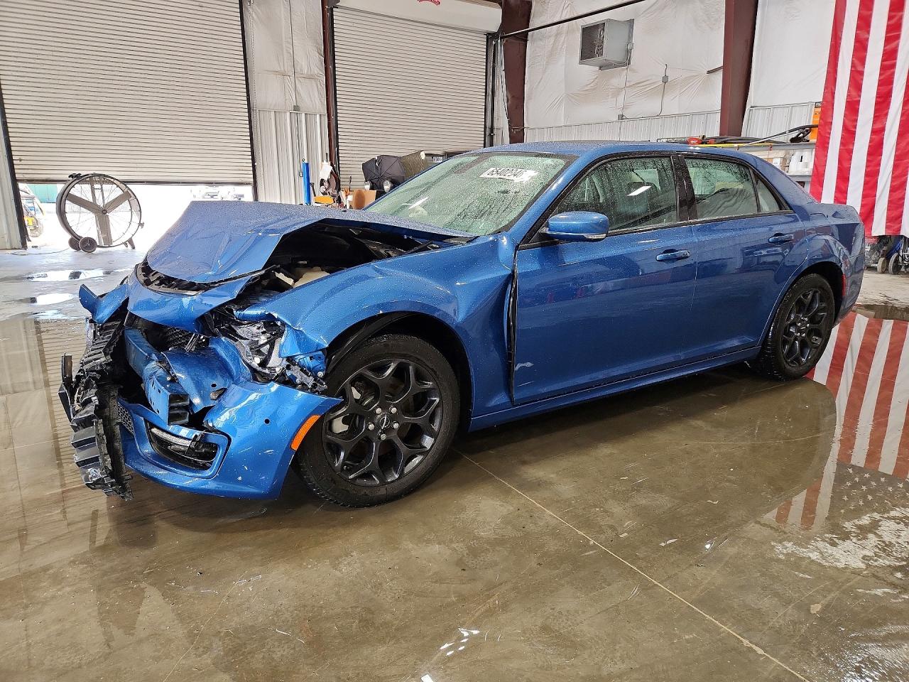 2022 CHRYSLER 300