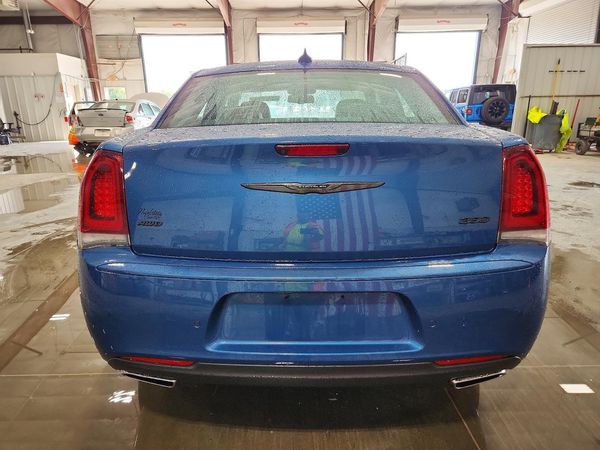 2022 CHRYSLER 300