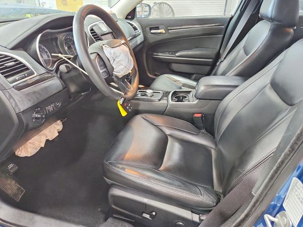 2022 CHRYSLER 300
