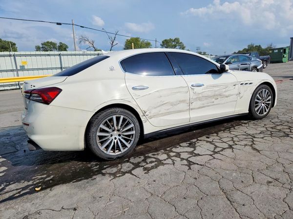 2019 MASERATI GHIBLI