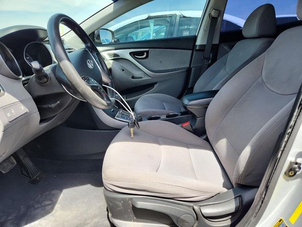 2013 HYUNDAI ELANTRA