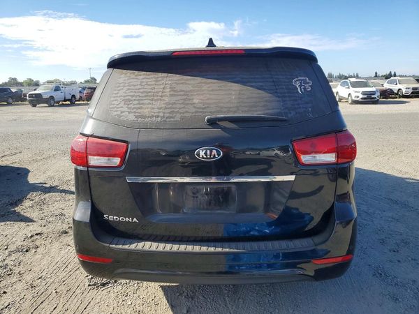 2015 KIA SEDONA L - Low level